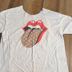 Graphic Tee with Red Lips and Logo Design